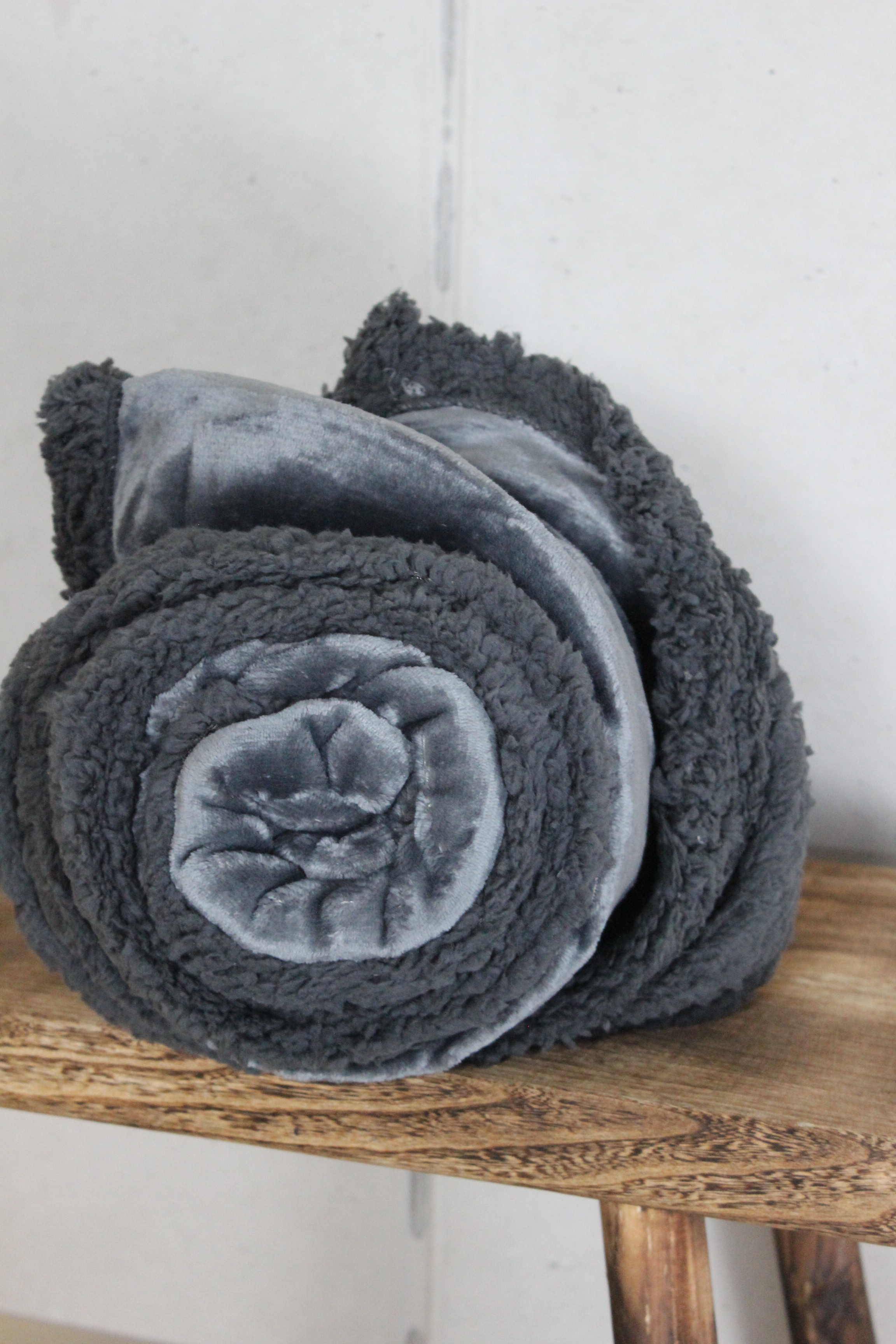 Kuscheldecke Runi - Dunkelgrau