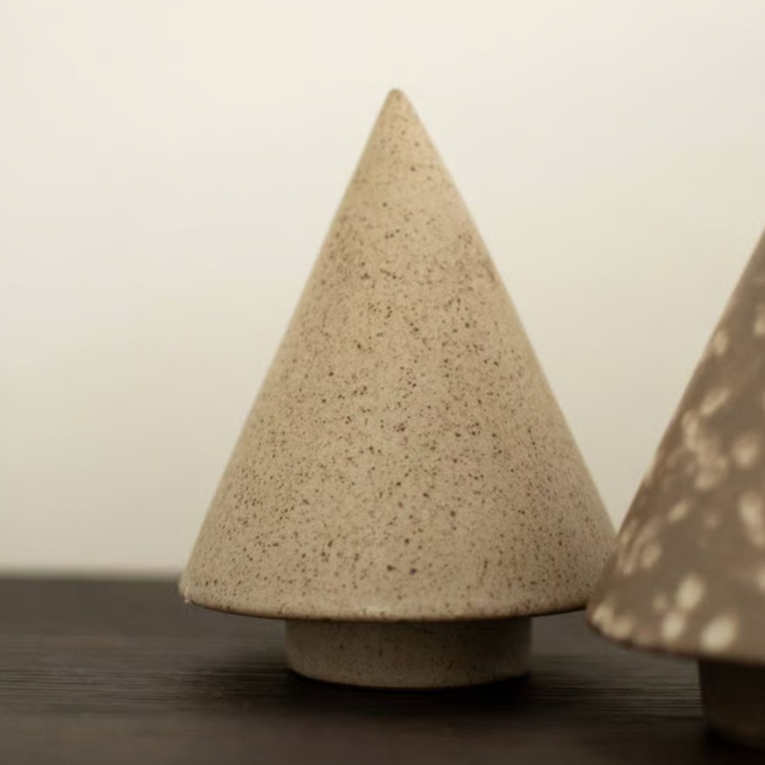 Tannenbaum Peak - Beige