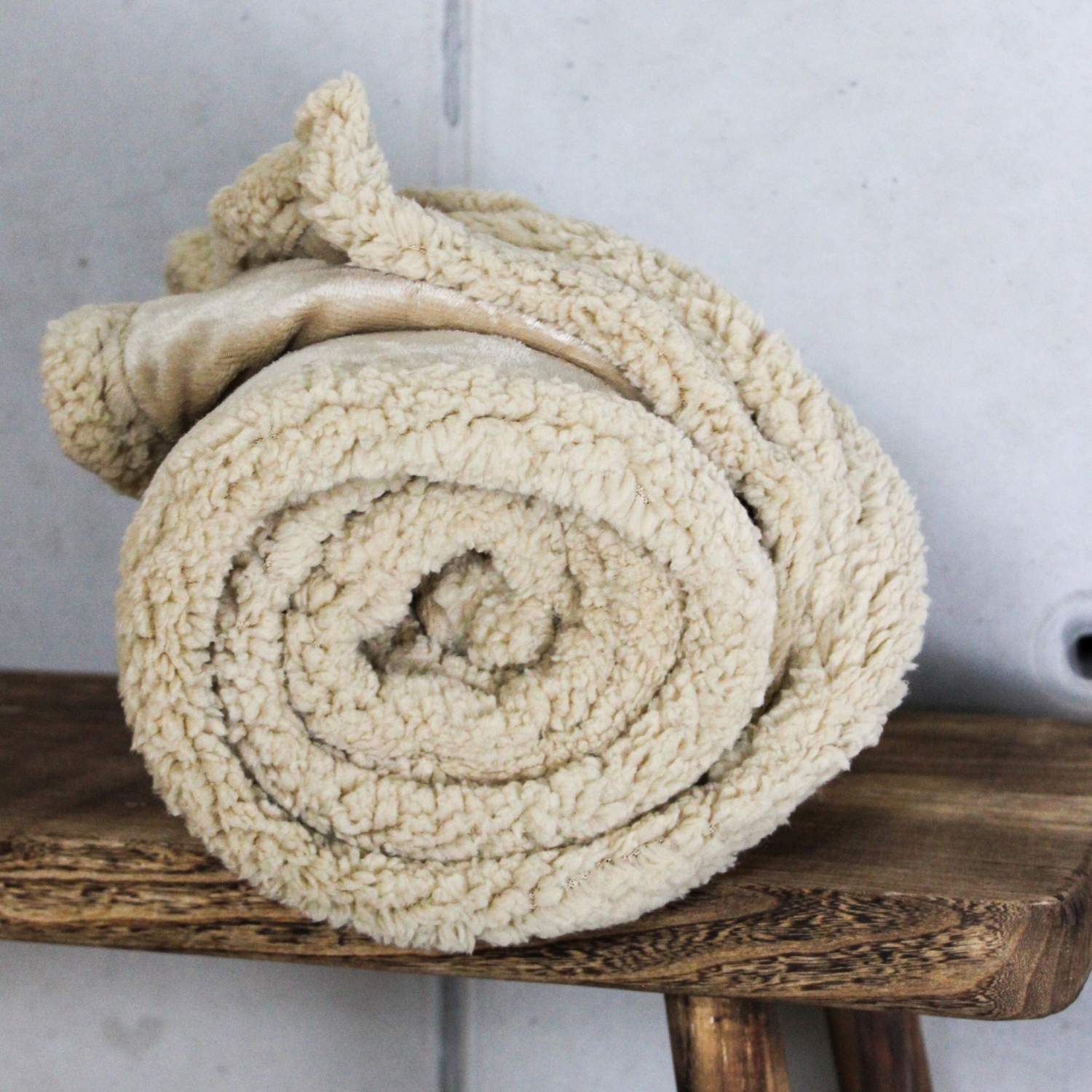 Kuscheldecke Runi -Beige